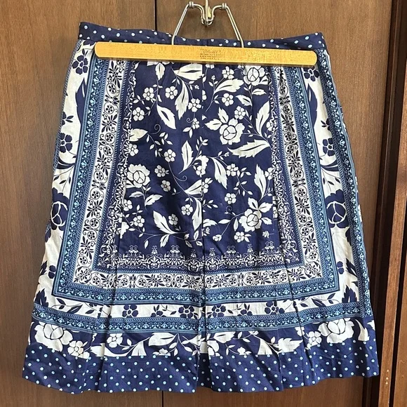 LOFT by Ann Taylor Navy and Light Blue Polka Floral Dot Skirt - Picture 3 of 5